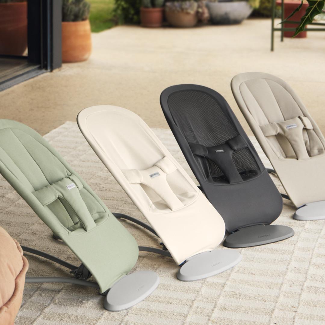 Bouncer Begin in Brushed woven and Airy mesh - green, cream, beige and dark gray